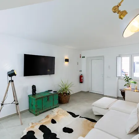 Casa Baco- Cozy House Center Лагоа