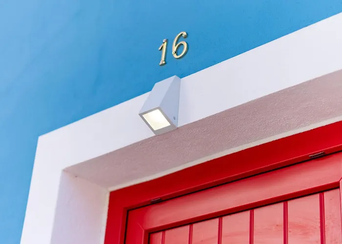 Casa Baco- Cozy House Center Vila Lagoa (Algarve)